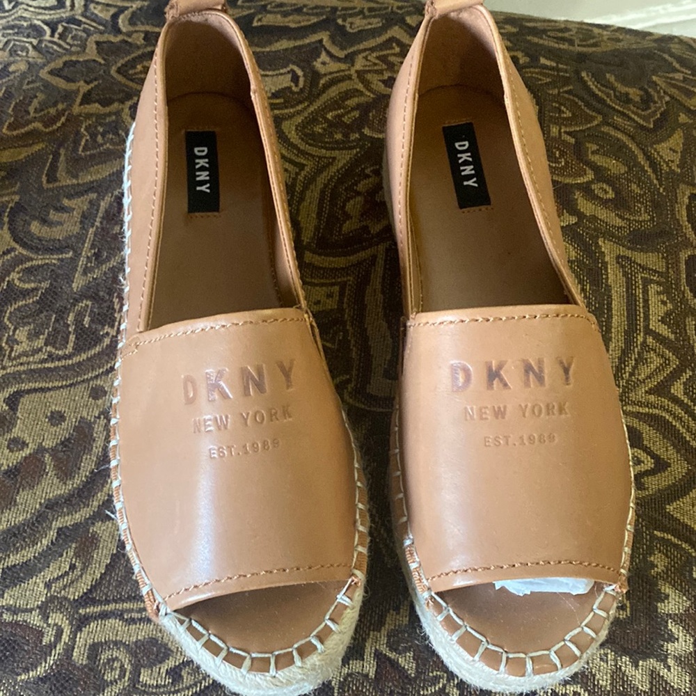 DKNY espadrilles Tan color size 9
